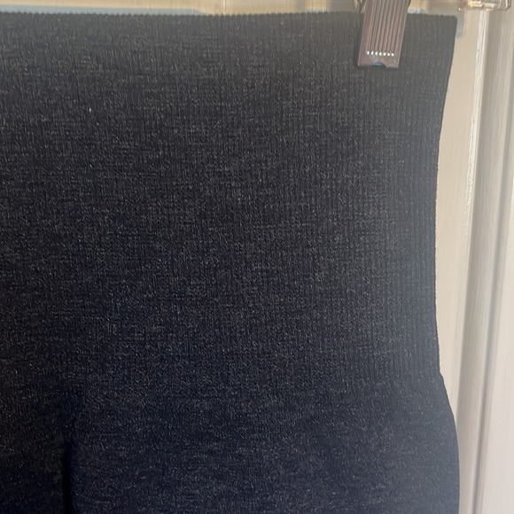 NWT - Navy Fleece Lined Leggings - Picture 3 of 4